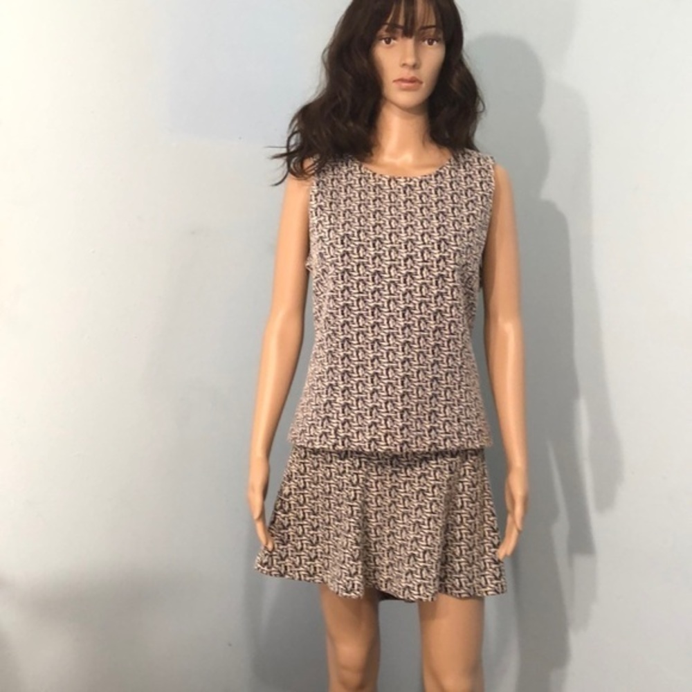 Banana Republic size large/14 skirt set black and cream cut out back on top.